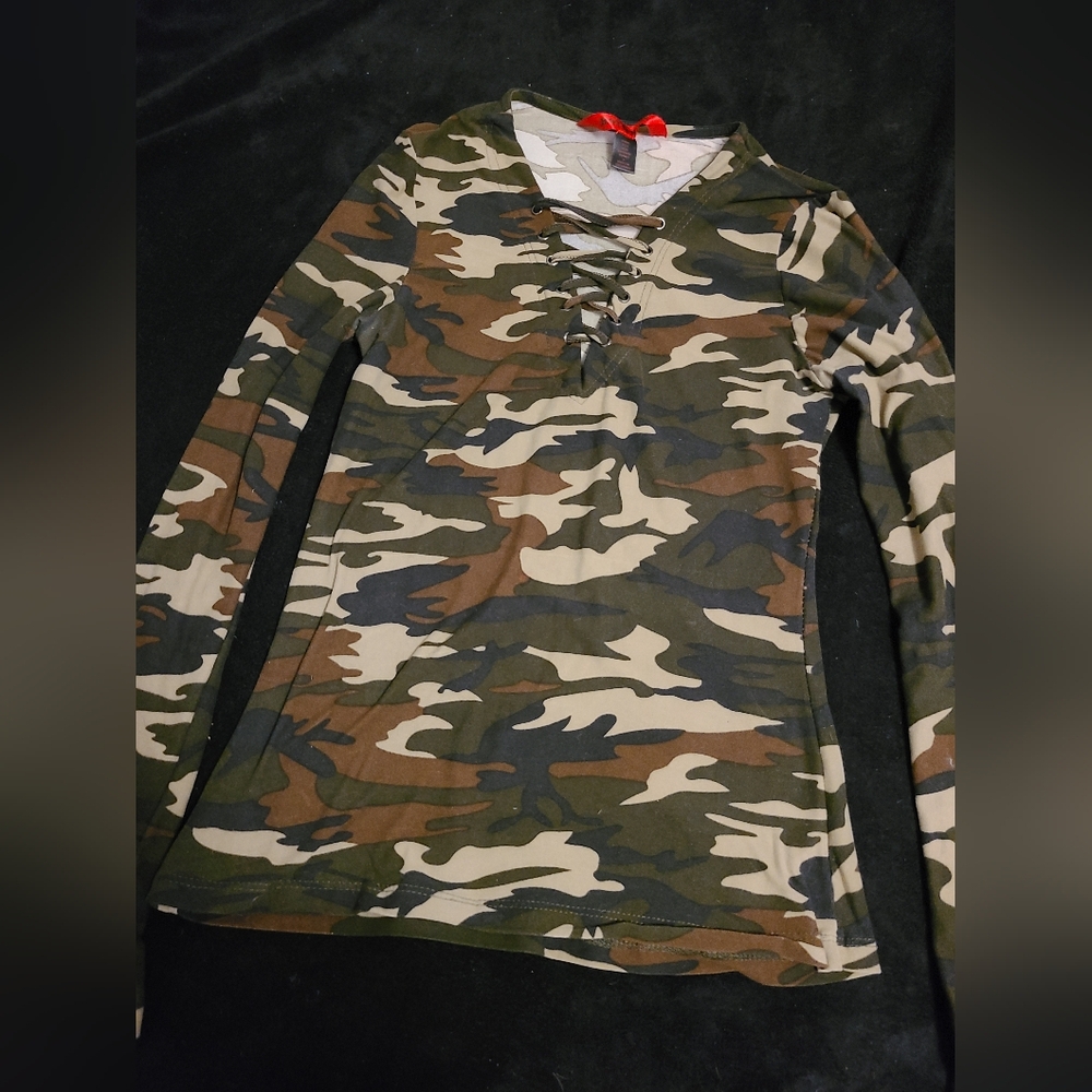 Long sleeve shirt